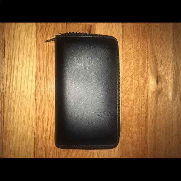 Tory Burch Wallet - Picture 6 of 6